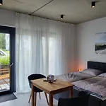 Schlossterrassen 4b Apartment Pouch